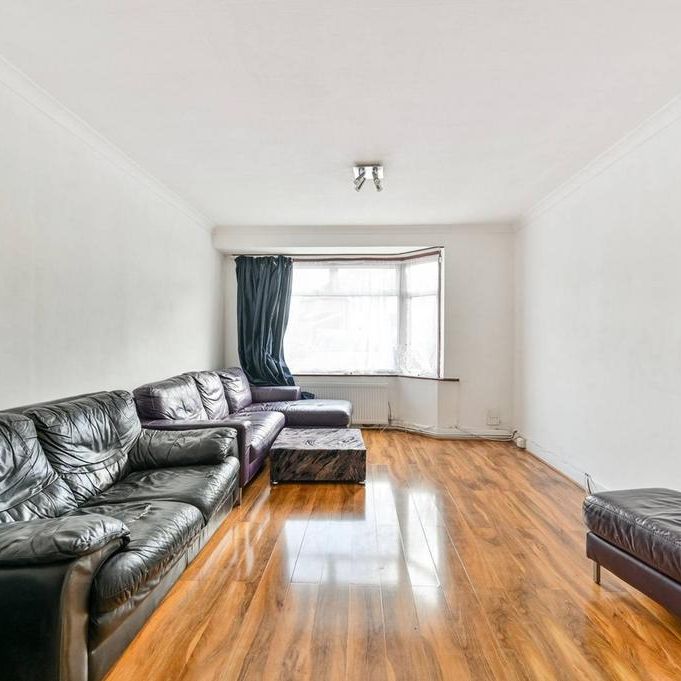 4 bedroom terraced house to rent - Photo 1