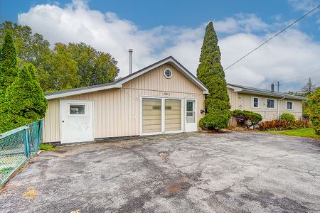 For Lease - 381 Water Drive, Georgina, Ontario - Photo 5
