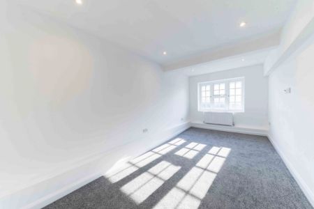 1 Bedroom Flat - Photo 3