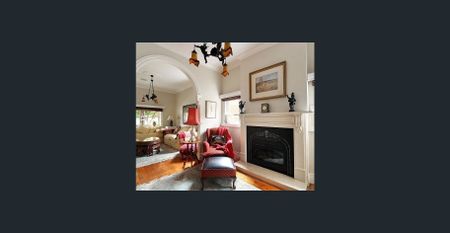 Charming Californian Bungalow in Prime Bentleigh Location - Photo 3