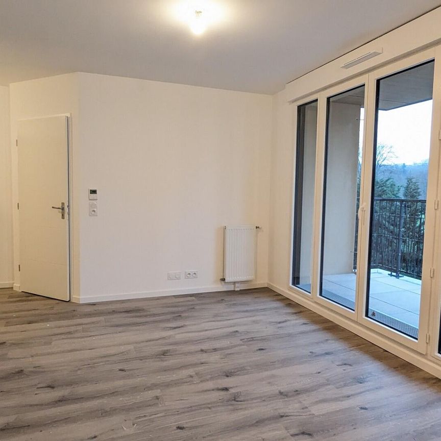 location Appartement T2 DE 46.48m² À CHATENAY MALABRY - Photo 1