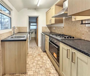 2 bedroom terraced house to rent - Photo 6