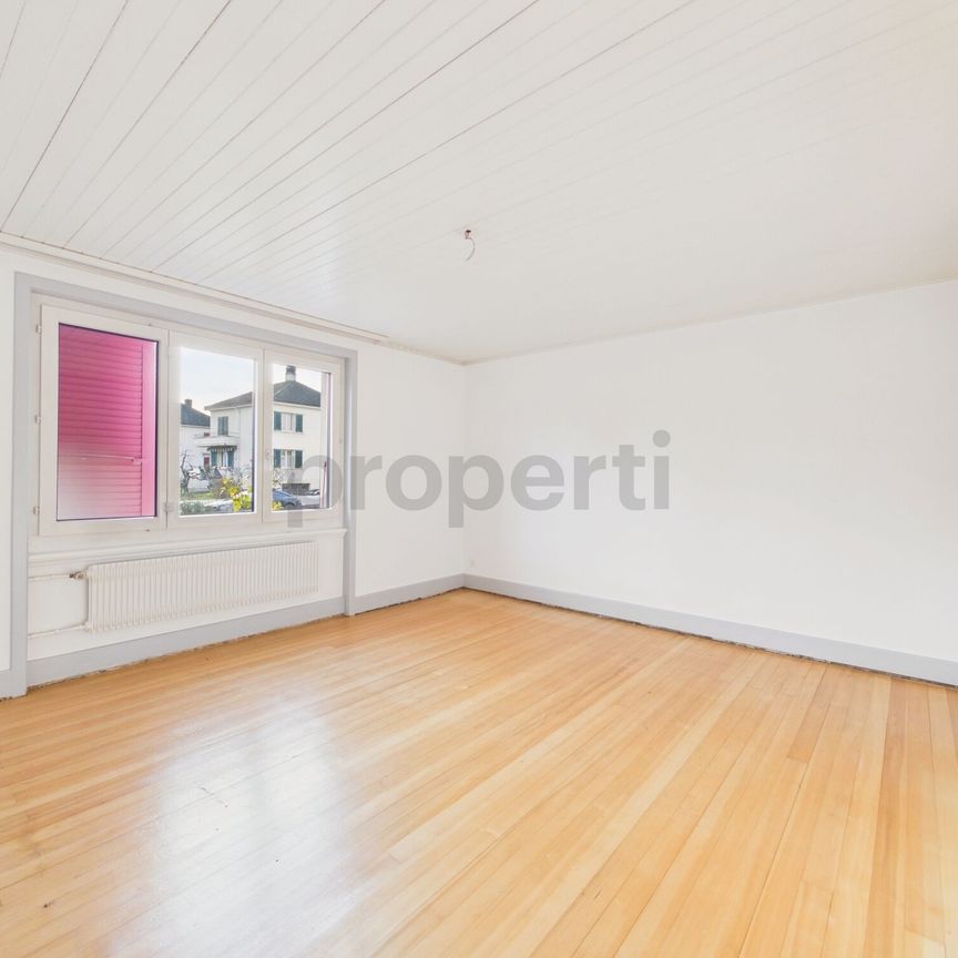 Luxurious 4-room apartment in attractive residential area in Murten - Photo 1
