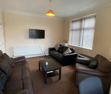 Burton Stone Lane, Clifton - P1812 - Photo 1