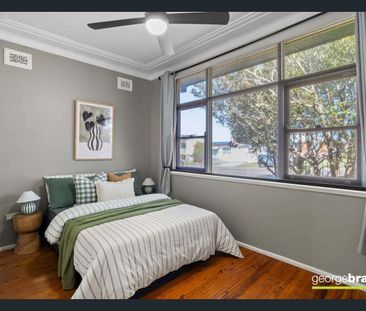 Convenient Four Bedroom Family Home - Photo 4