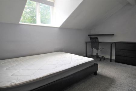 5 bedroom terraced house to rent - Photo 4