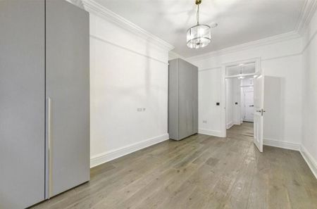 4 bedroom flat to rent - Photo 4