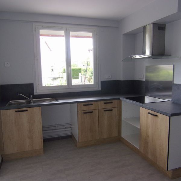 Location Maison 4 pièces 91m² MOISSAC 82200 - Photo 1