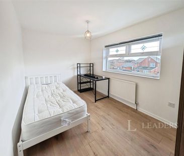 3 bedroom terraced house to rent - Photo 4