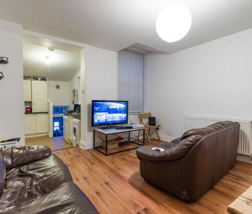 6 bedroom maisonette to rent - Photo 4