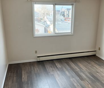 1 Bed, 1 Bath Condo For Rent In West Jasper Place. Heat & Water Inc... - Photo 6
