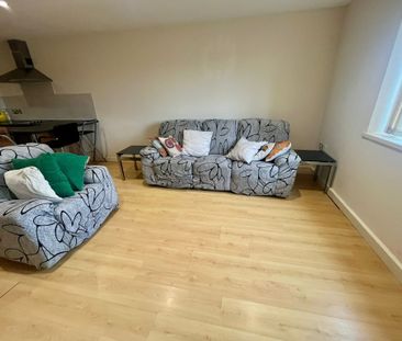 Waterside Way, Wakefield - Photo 2