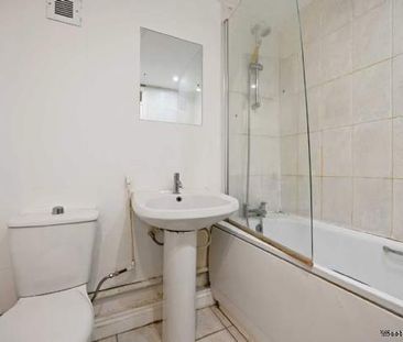 3 bedroom property to rent in London - Photo 1