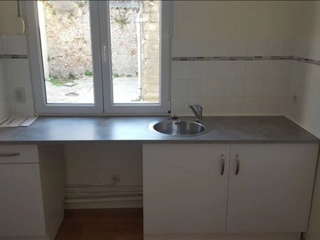 Location Appartement 2 pièces 35 m2 à Saint-Quentin - Photo 2