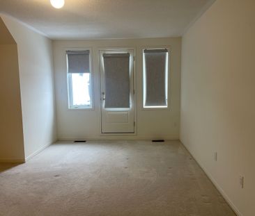 For Lease - 61 William F Bell Parkway, Richmond Hill, Ontario - Photo 3