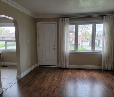 For Lease - 289 Ballard Street, Oshawa, Ontario - Photo 5