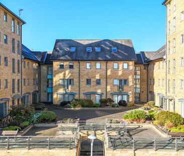 Estuary House, Port Marine, Portishead, North Somerset - Photo 1