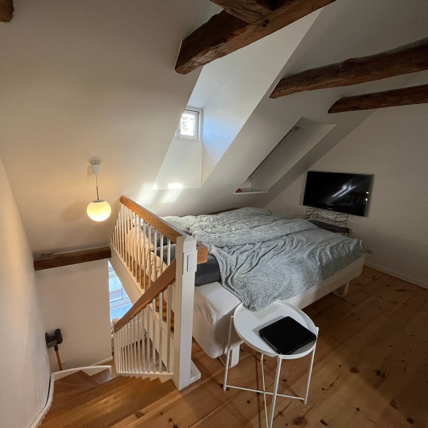 Charmerende taglejlighed i Aalborg med lys hems og gode indretningsmuligheder - Foto 1