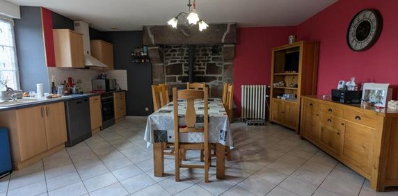 Maison en pierres - Saint-Germain-de-Tallevende-la-Lande-Vaumont - Photo 2