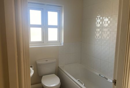 9 Somme Close, Lincoln, LN1 3WA - Photo 2