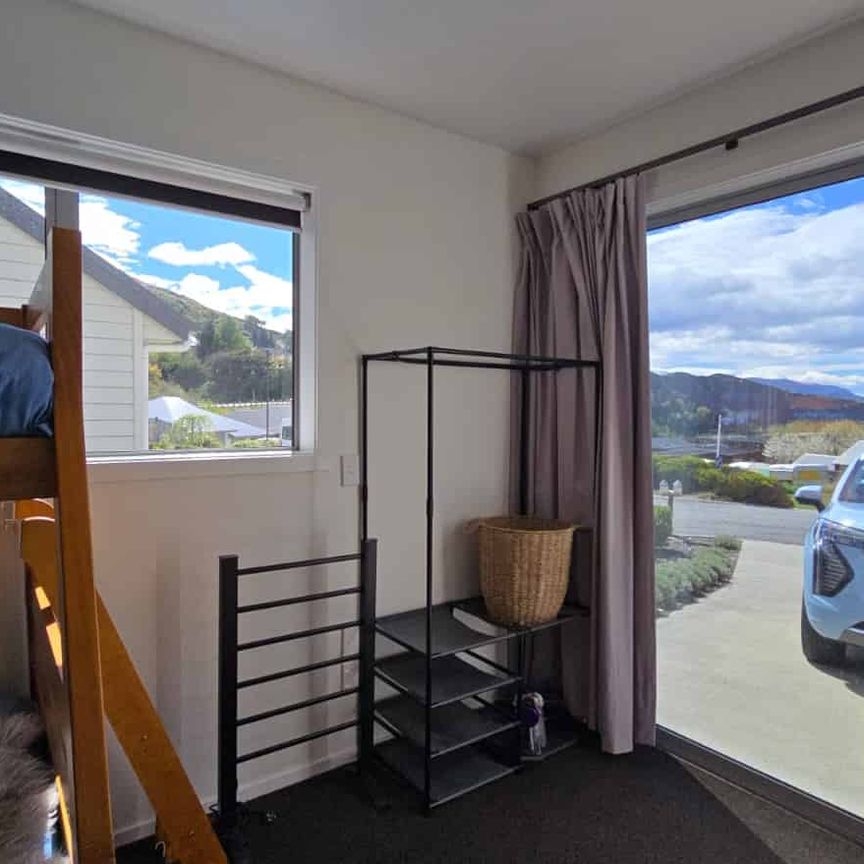 30/B Harrys Close - Photo 1