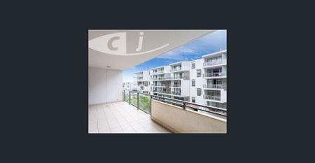 North Facing one bedroom apartment - Photo 3