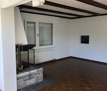 Charmante 4.5-Zimmer-Wohnung mit Balkon und schöner Aussicht in Wil... - Photo 2