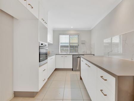 Sippy Downs - Photo 3