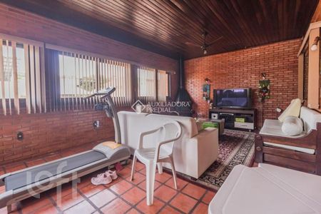 Casa com 4 quartos e 500m² para alugar em Coronel Aparício Borges, Porto Alegre. - Foto 3