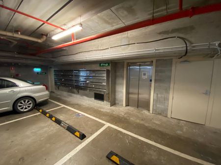 4A/15 Nelson St, Auckland with carpark - Photo 4