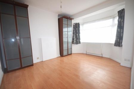 3 bedroom terraced house to rent - Photo 4