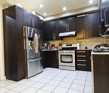 For Lease - 38 Wasaga Road, Brampton, Ontario - Photo 3