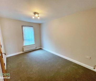 69 Heath Lodge Drive, Belfast, BT13 3WL - Photo 3