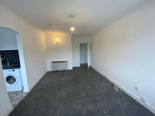 Mariners Heights, Penarth, CF64 - Photo 1