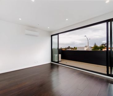 2Bedrooms, 1Bathrooms - Photo 3