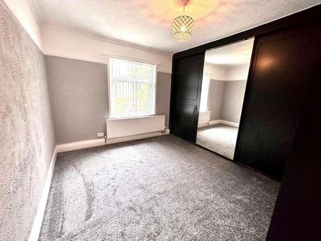 Heaton Road, Huddersfield, HD1 - Photo 4