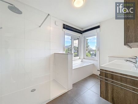 Uitstekend gelegen woning met 4 slaapkamers en 2 badkamers - Photo 4
