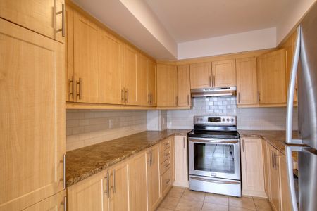 Condo for rent, Montréal (Ville-Marie) - Photo 3