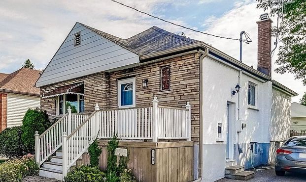 For Lease - 163 Lasalle Avenue, Oshawa, Ontario - Photo 1