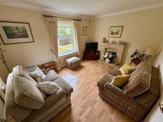 4 bedroom townhouse to rent - Photo 1