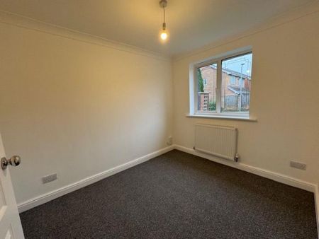 3 bedroom detached house to rent - Photo 3