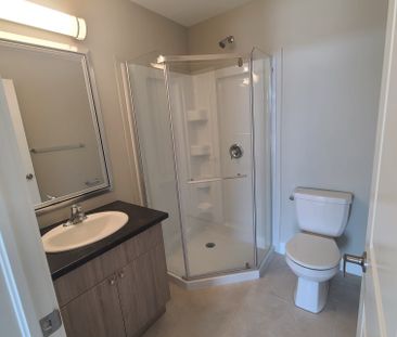 For Lease - 177 Edgevalley Road Unit# 160, London East, Ontario - Photo 4