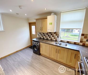 4 Bedroom Semi-Detached Bungalow to Rent - Photo 6