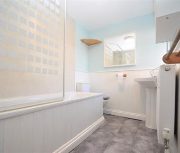 2 bedroom terraced house to rent - Photo 6