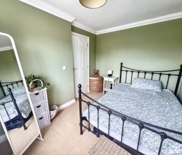 FANTASTIC HOUSE SHARE! Take a look at this lovely room let forming ... - Photo 1