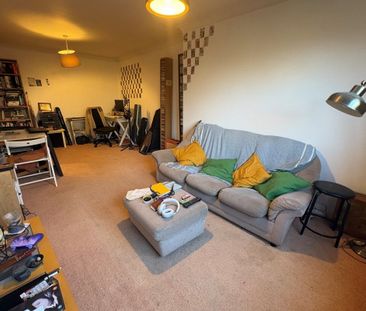 Horton House - Photo 1