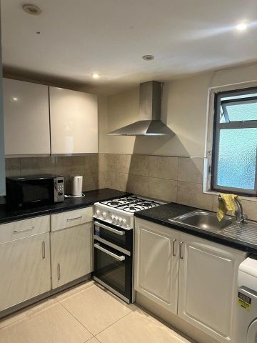 Studio to rent - Photo 5