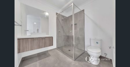Brand New, Stylish Townhouse in Prime Westwood Estate Location! - Photo 4