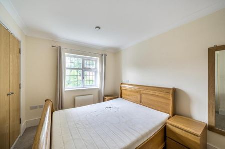 5 bedroom detached house to rent - Photo 4