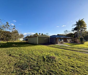 Spacious Family Home in the Heart of Cooroy - Photo 4